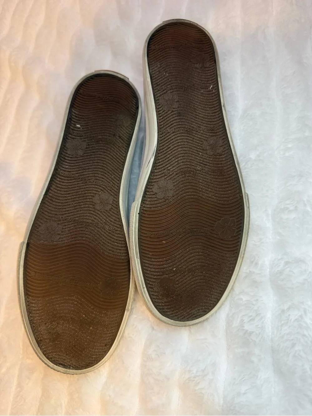 Tommy Bahama Gray Slip-On Knit Loafers with Tan Trim